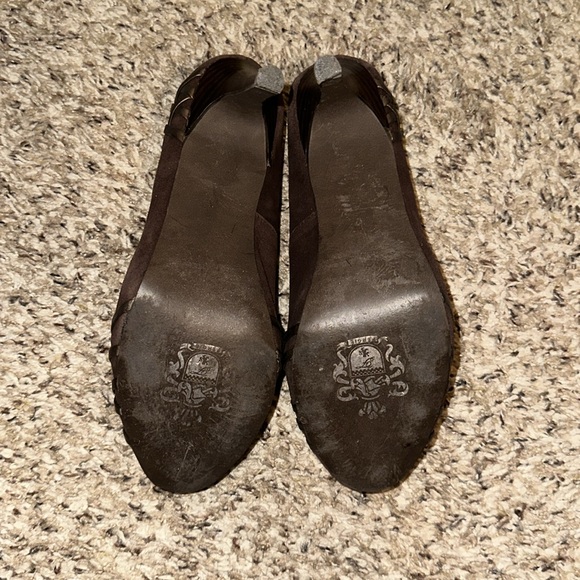 Chestnut heels by Fergie! - Picture 4 of 5